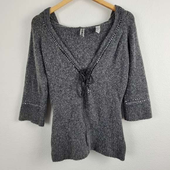BKE gray wool sequin vneck sweater - Picture 6 of 9